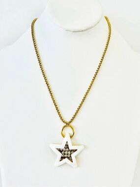 NWT Tova White Star Pendant Necklace
